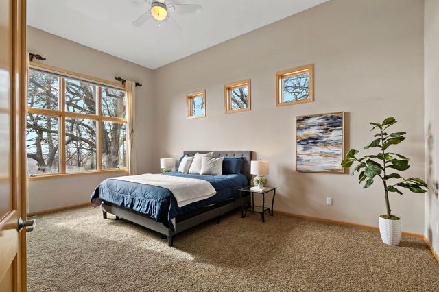 10509 Spyglass Drive, Eden Prairie, MN 55347