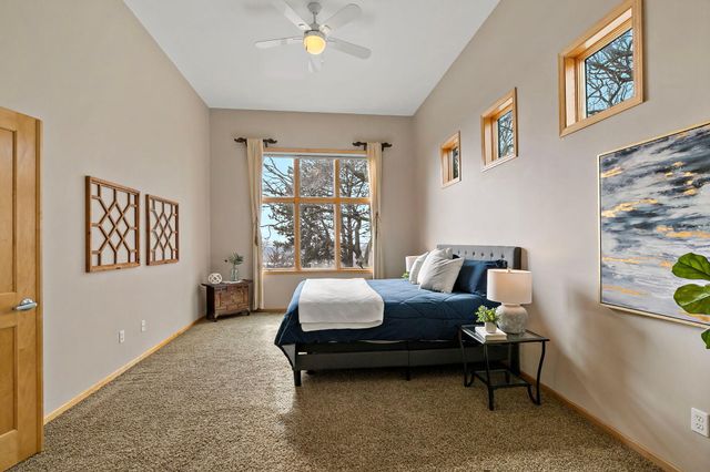 10509 Spyglass Drive, Eden Prairie, MN 55347