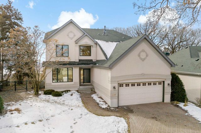 10509 Spyglass Drive, Eden Prairie, MN 55347