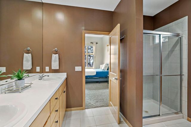 10509 Spyglass Drive, Eden Prairie, MN 55347