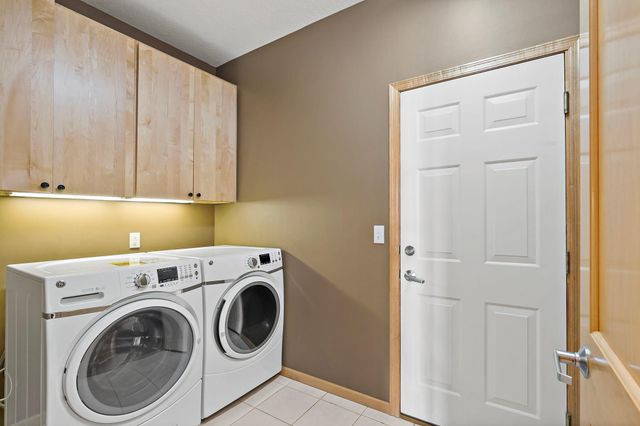 10509 Spyglass Drive, Eden Prairie, MN 55347