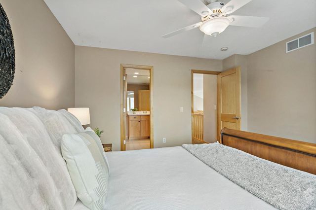 10509 Spyglass Drive, Eden Prairie, MN 55347