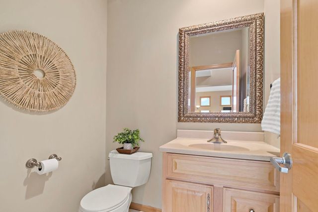 10509 Spyglass Drive, Eden Prairie, MN 55347