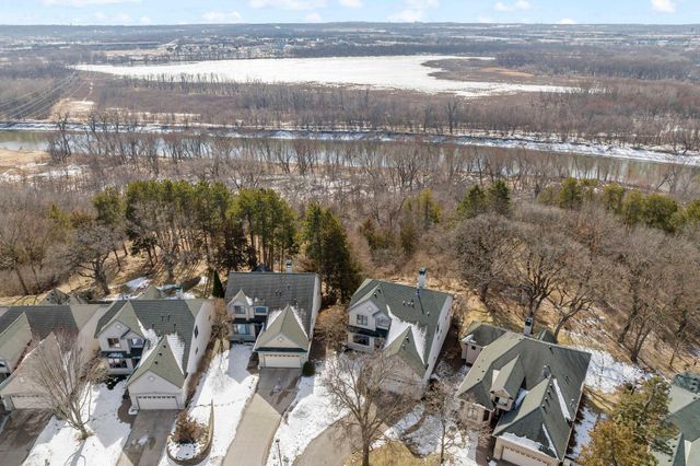 10509 Spyglass Drive, Eden Prairie, MN 55347