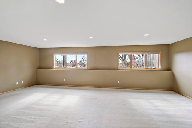 10509 Spyglass Drive, Eden Prairie, MN 55347