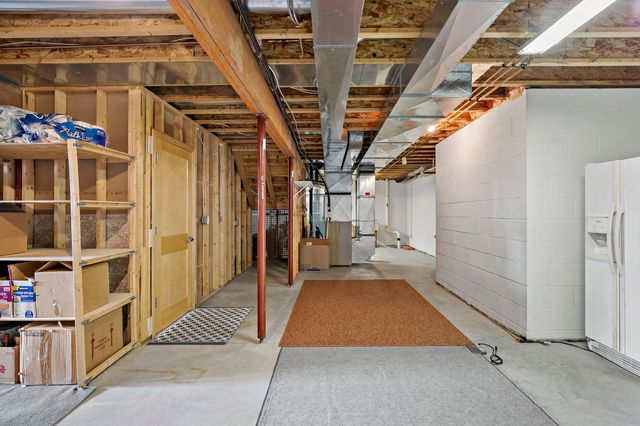 10509 Spyglass Drive, Eden Prairie, MN 55347