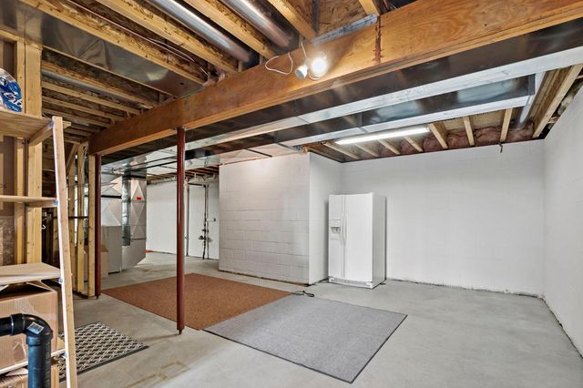 10509 Spyglass Drive, Eden Prairie, MN 55347