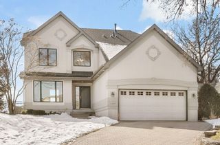 10509 Spyglass Drive, Eden Prairie, MN 55347