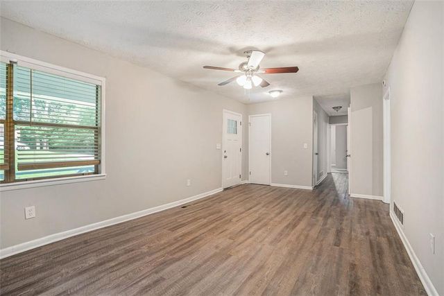 4442 CEDAR RIDGE Trail, Stone Mountain, GA 30083