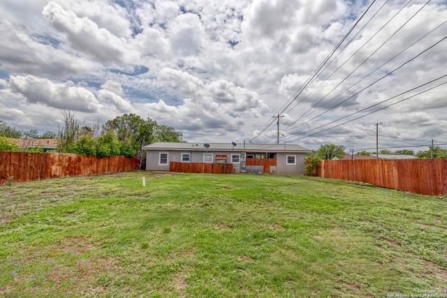 803 E Edwards, Crystal City, TX 78839