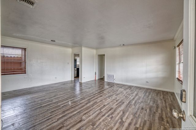 803 E Edwards, Crystal City, TX 78839