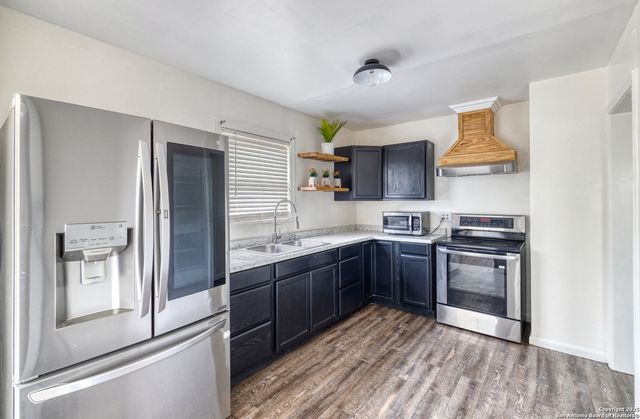 803 E Edwards, Crystal City, TX 78839