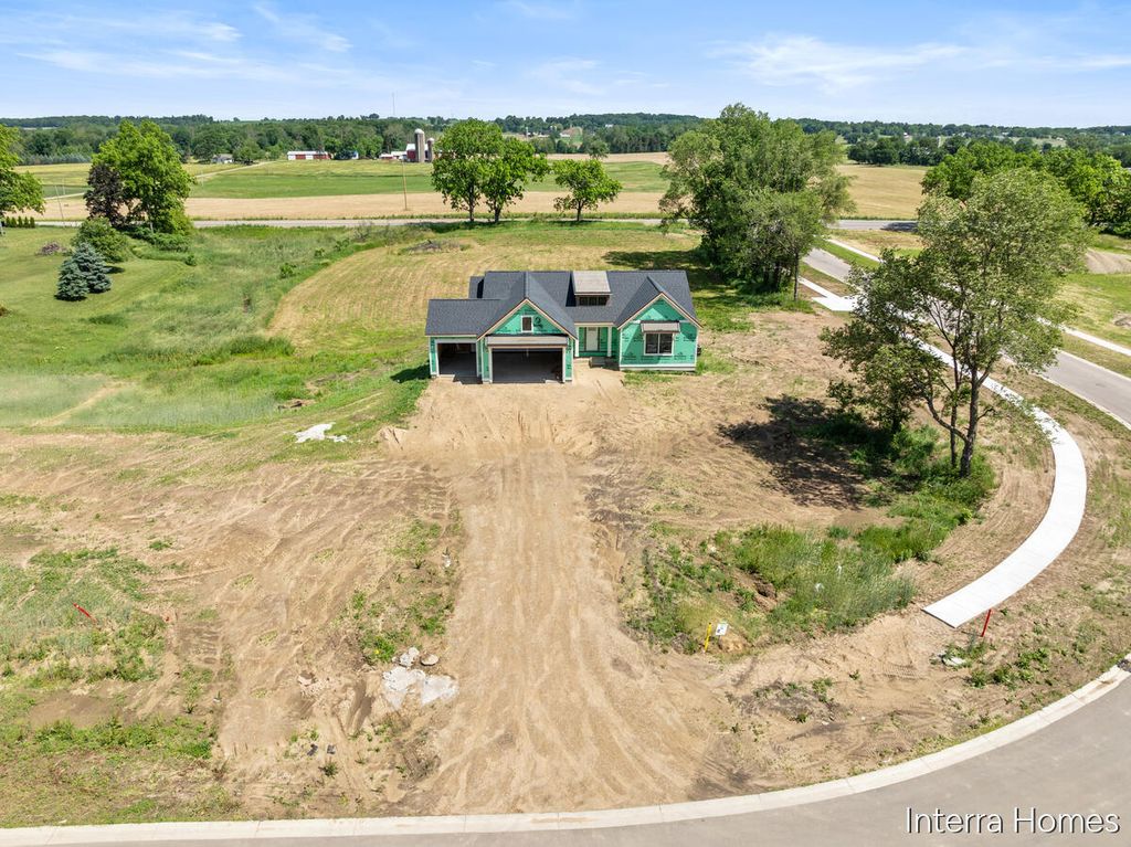 739 Goldenfield Drive, Jamestown Twp, MI 49315