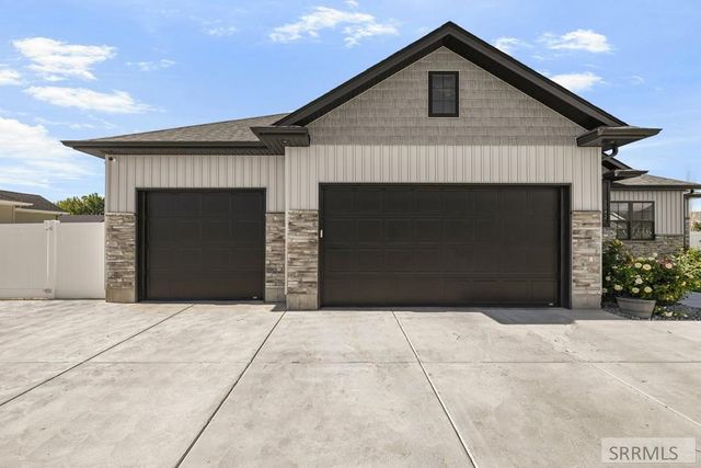 3042 Lin Road, Idaho Falls, ID 83401