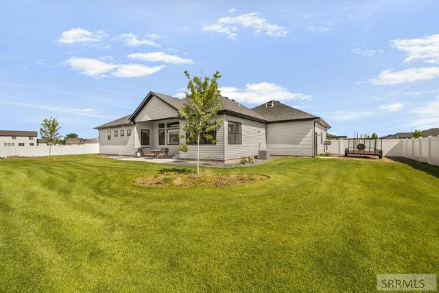 3042 Lin Road, Idaho Falls, ID 83401