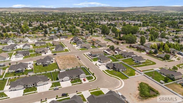 3042 Lin Road, Idaho Falls, ID 83401