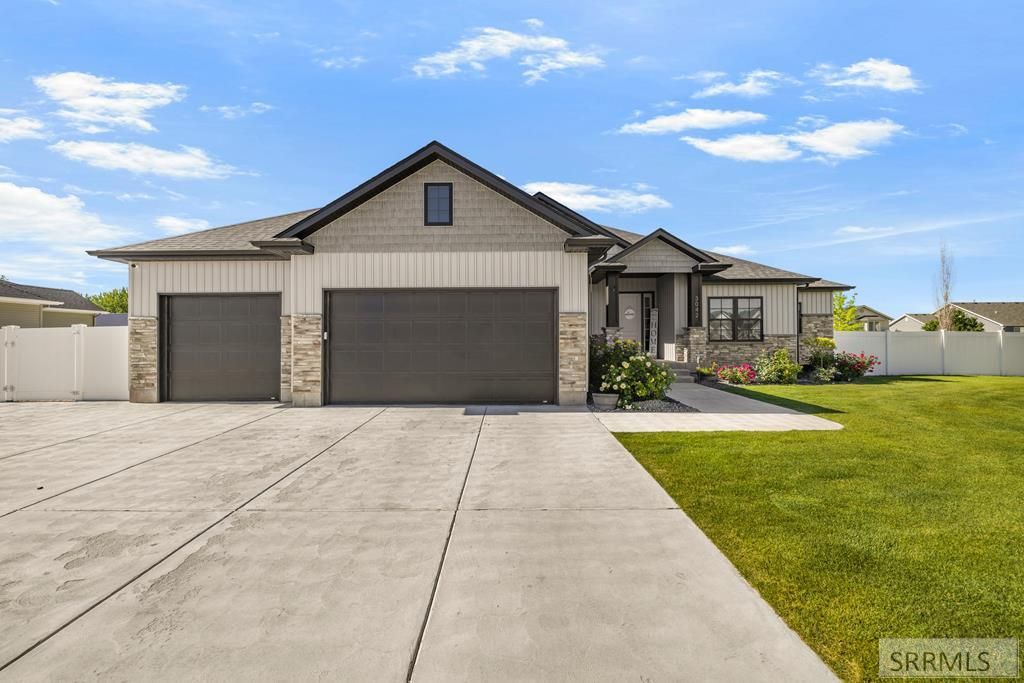 3042 Lin Road, Idaho Falls, ID 83401