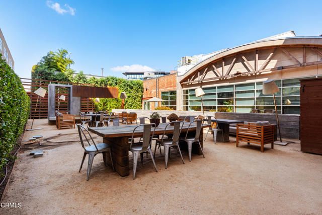 527 Molino Street 108, Los Angeles, CA 90013