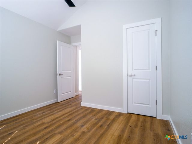 301 Cedarhill Drive, Granite Shoals, TX 78654