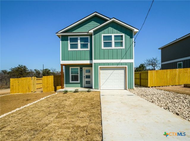 301 Cedarhill Drive, Granite Shoals, TX 78654