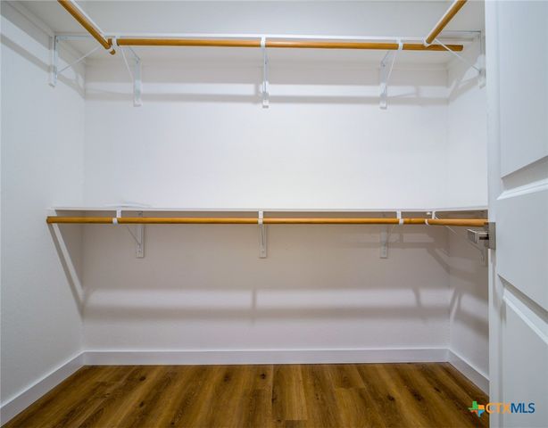 301 Cedarhill Drive, Granite Shoals, TX 78654