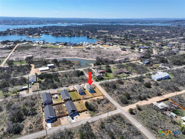 301 Cedarhill Drive, Granite Shoals, TX 78654