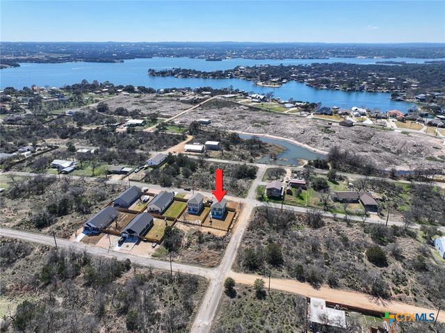 301 Cedarhill Drive, Granite Shoals, TX 78654