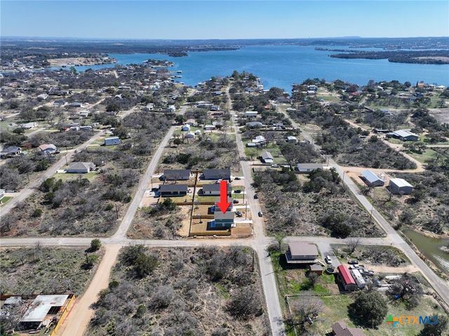 301 Cedarhill Drive, Granite Shoals, TX 78654