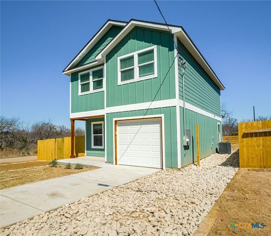 301 Cedarhill Drive, Granite Shoals, TX 78654