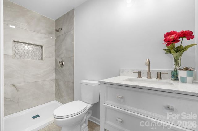 1871 Crestview Drive, Newton, NC 28658