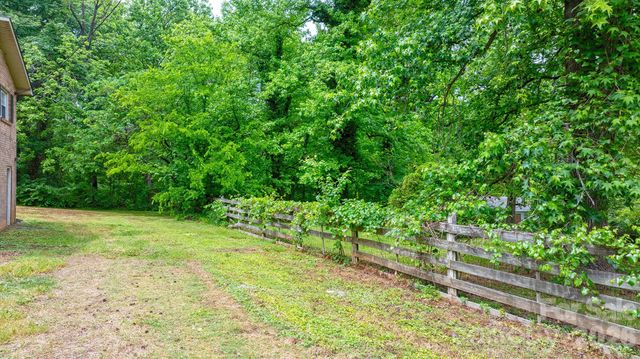 1871 Crestview Drive, Newton, NC 28658