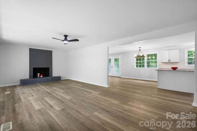 1871 Crestview Drive, Newton, NC 28658