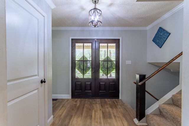 180 HORNER DR, Selmer, TN 38375