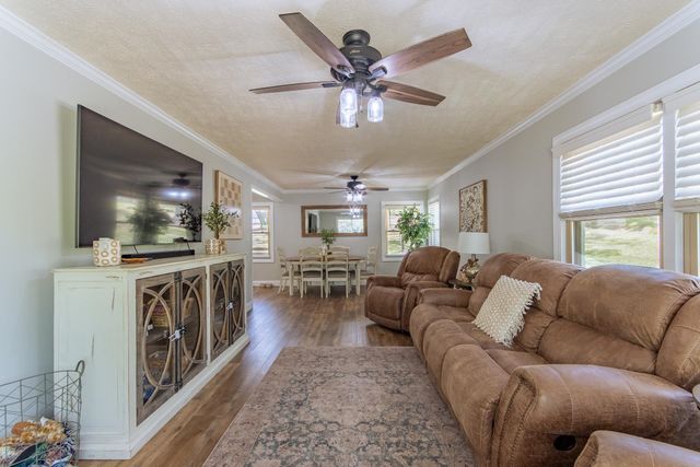 180 HORNER DR, Selmer, TN 38375