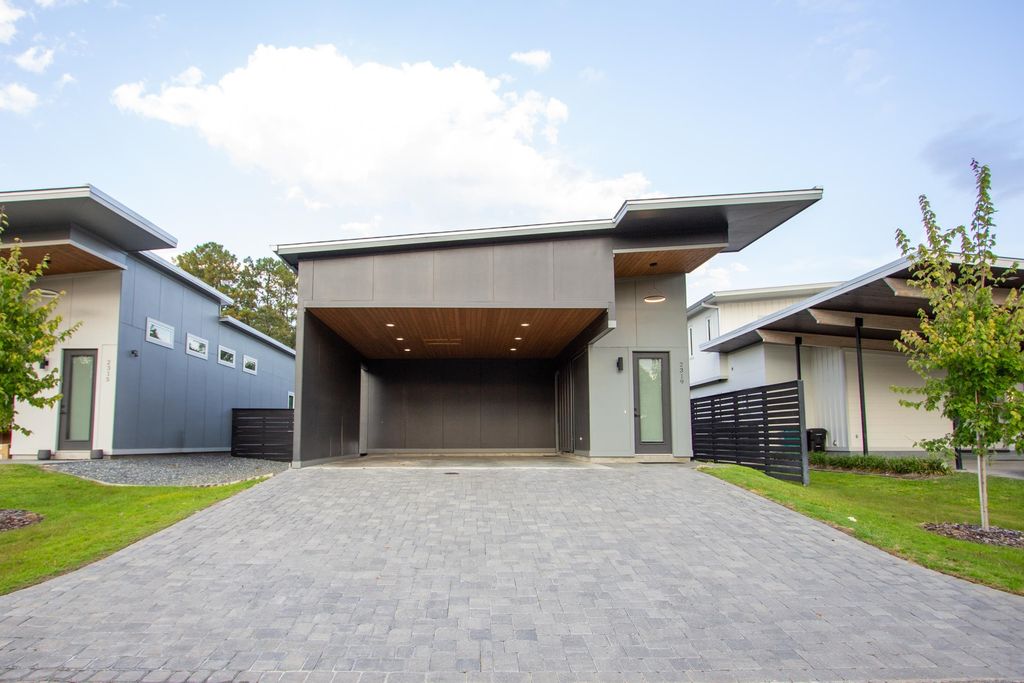 2319 Lake Hall Road, Tallahassee, FL 32309