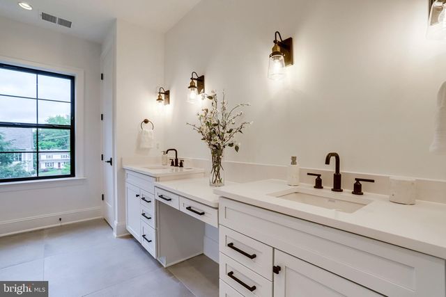 3800 13TH ST N, Arlington, VA 22201