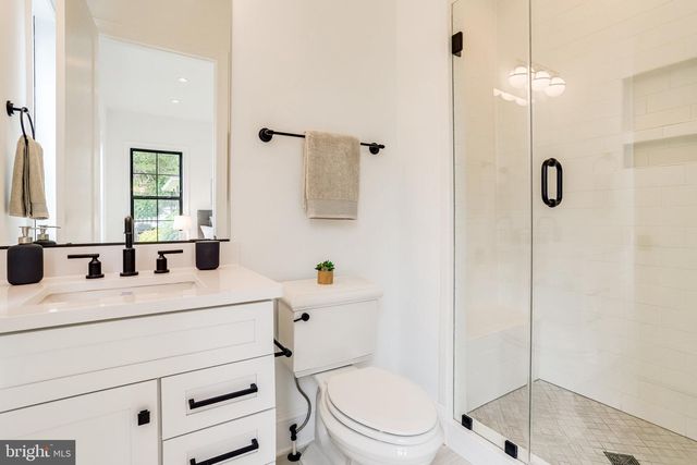 3800 13TH ST N, Arlington, VA 22201