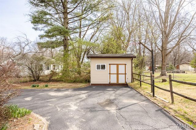 161 Westwood Drive, Belleville, IL 62226