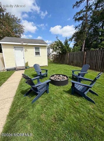 15 Poplar Street, Port Monmouth, NJ 07758