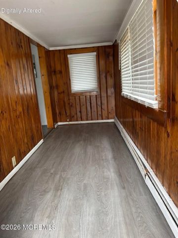 15 Poplar Street, Port Monmouth, NJ 07758