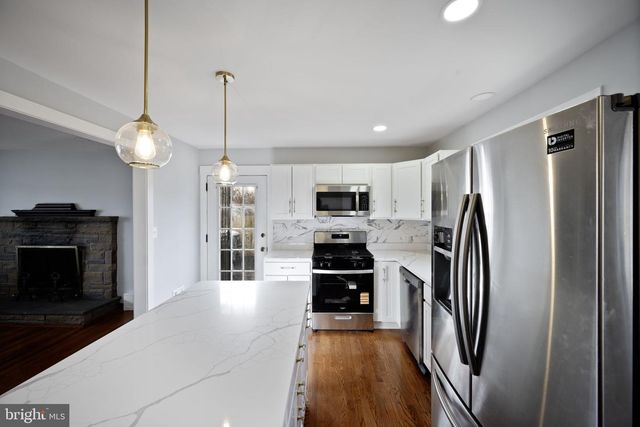 4001 PARKWOOD AVE, Baltimore, MD 21206