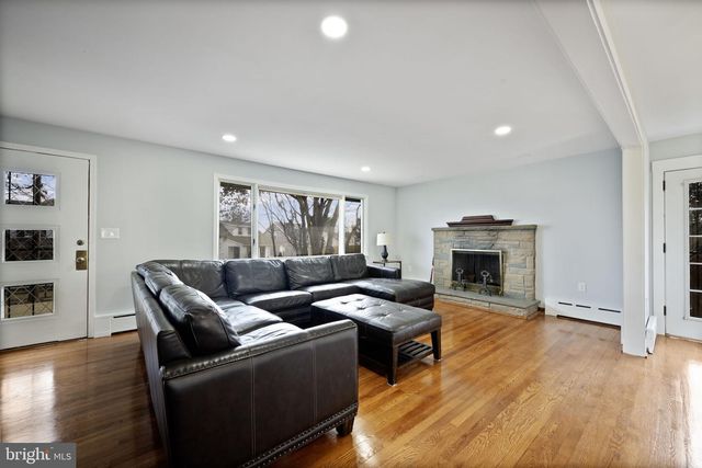 4001 PARKWOOD AVE, Baltimore, MD 21206