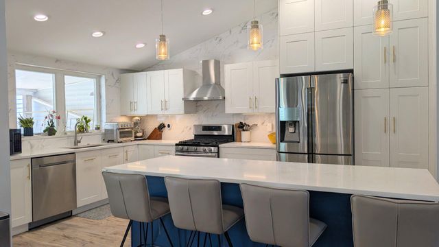 625 RENZ ST, Philadelphia, PA 19128
