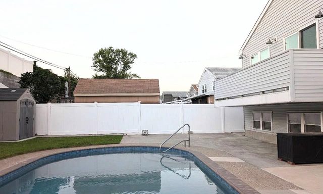 625 RENZ ST, Philadelphia, PA 19128