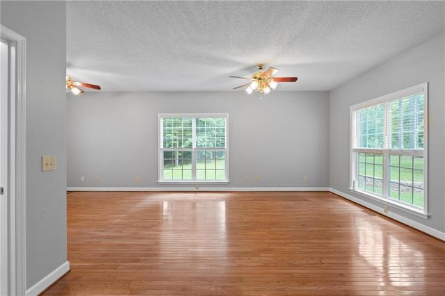 121 Katy Lake Road, Jackson, GA 30233
