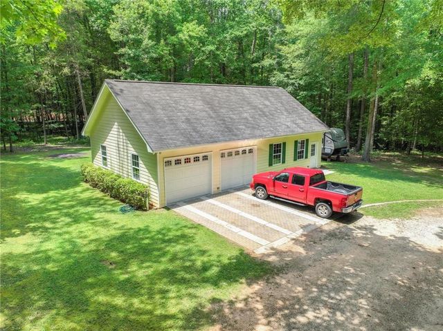 121 Katy Lake Road, Jackson, GA 30233