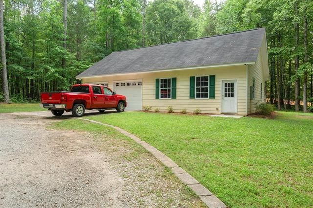 121 Katy Lake Road, Jackson, GA 30233