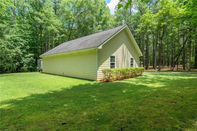 121 Katy Lake Road, Jackson, GA 30233