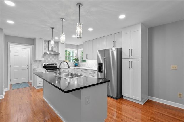 121 Katy Lake Road, Jackson, GA 30233