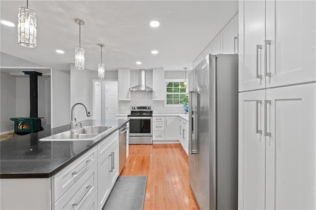 121 Katy Lake Road, Jackson, GA 30233